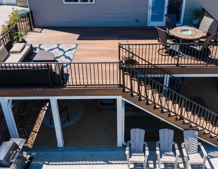 How To Choose A Deck Builder?